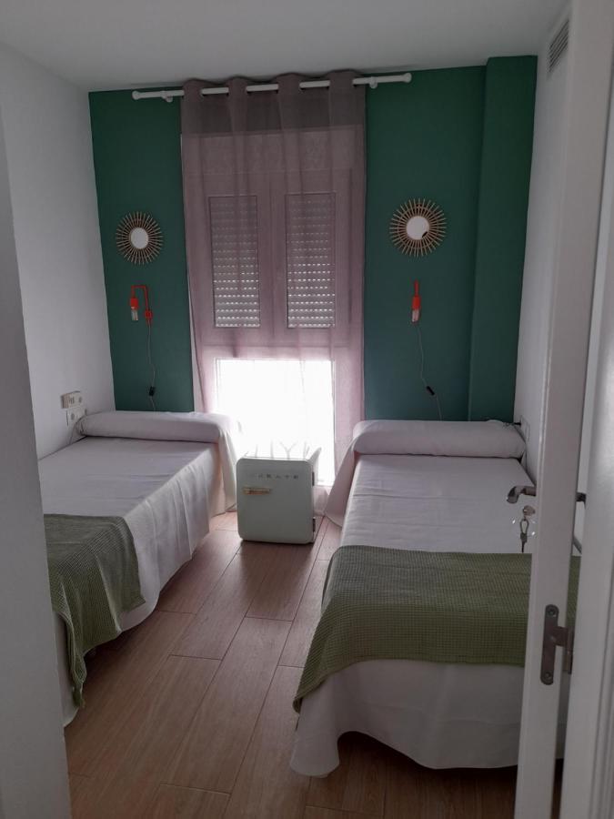 Hostal Casandra - Antiguo Hostal Los Valencianos Conil De La Frontera Oda fotoğraf